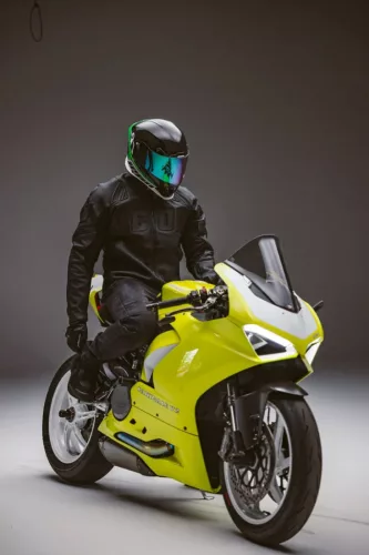 Icon AIRFRAME PRO CARBON Hyperstrike bukósisak | Black/Green