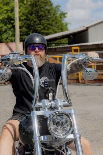 QUAD LOCK PRO Chrome motoros telefontartó kormányra | NAGY MÉRET