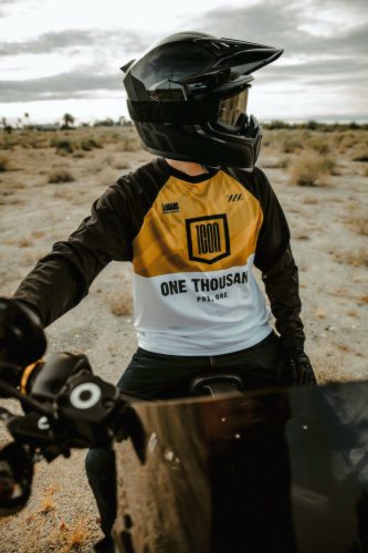 ICON 1000 STATUS Férfi mez